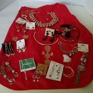 LOT OF 28 Jewerly